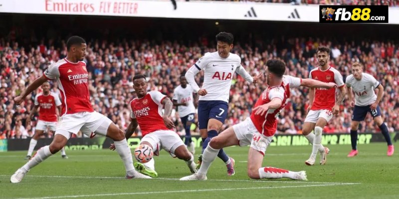 Soi kèo Tottenham vs Arsenal 20h00 15/09/2024: EPL 1 Chuyên gia FB88 nhận định Tottenham vs Arsenal
